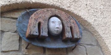 Quattro passi fra arte e storia in un paese trasformato in museo: Denice