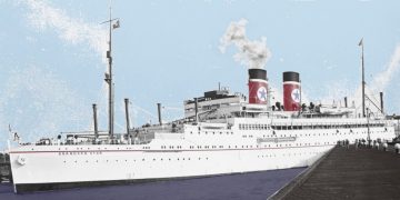 Di abissi che tacciono e onde che dividono.