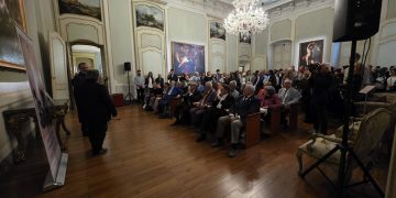 Inaugurata la mostra “L’arte del tessuto, il tessuto nell’arte”.