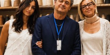 Cinzia Caldi: L’Eccellenza della Maglieria Astigiana in Mostra a Palazzo Mazzetti.